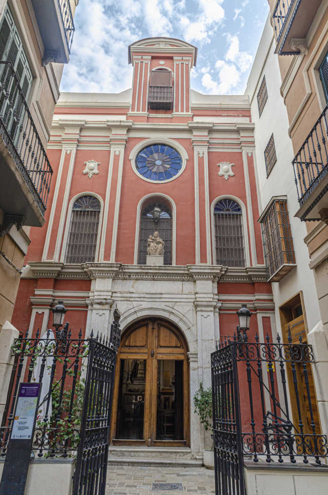 Málaga 042 - abadía de Santa Ana.jpg